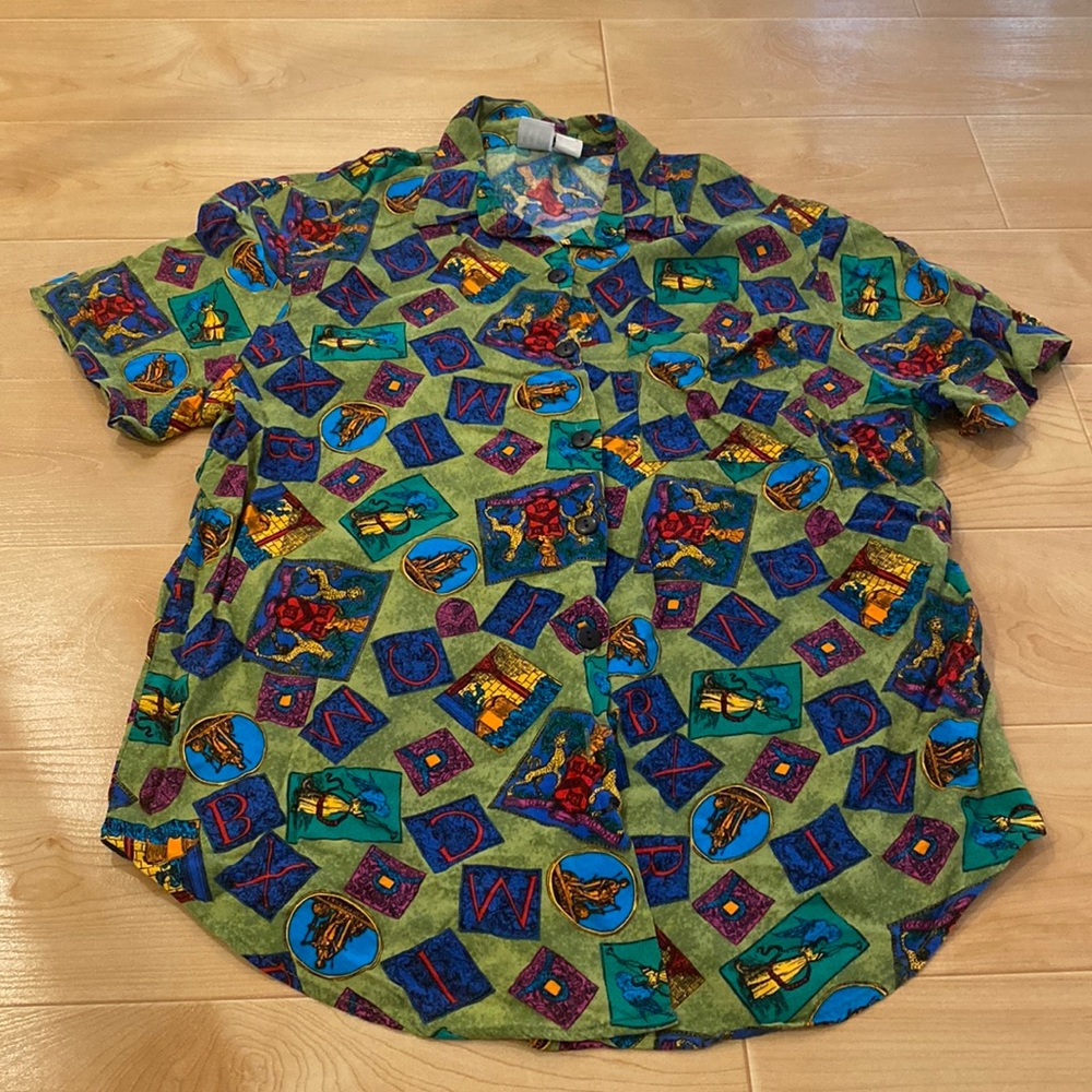Funky colorful vintage style button up